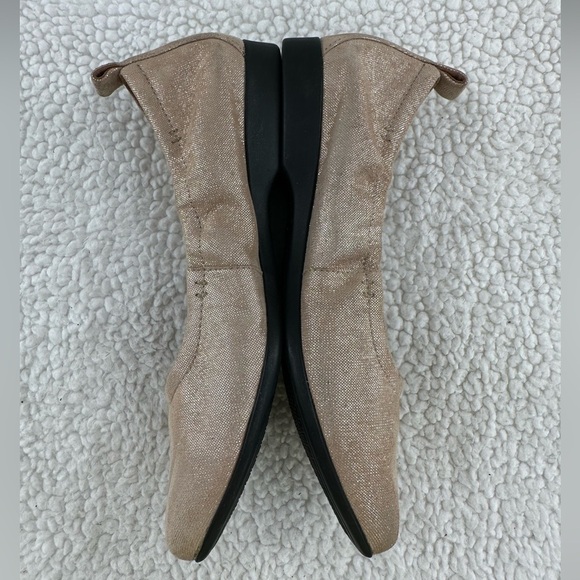 Clarks Unstructured Metallic Gold Leather Ballet Flats - Picture 3 of 8